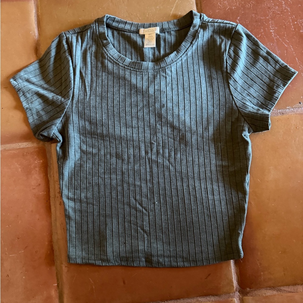 Bozzolo Slate Green Ribbed Crop Tee